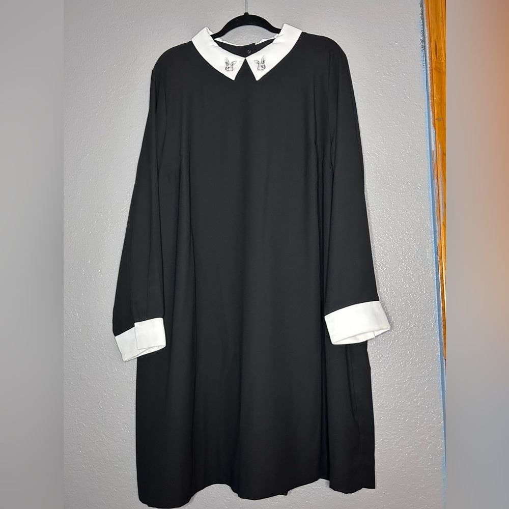 Victoria Beckham/black collared dress